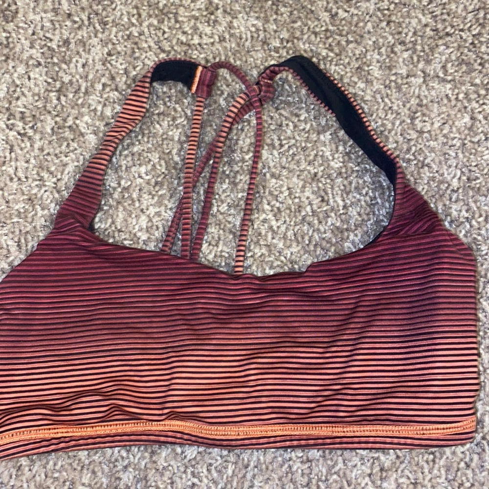 Size 4 Lululemon sports bra